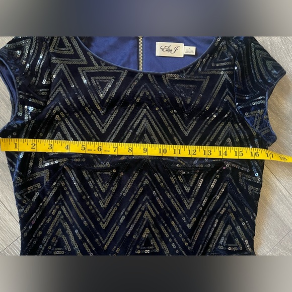 Eliza J Elegant Diamond Patterned Navy Sequin Mini Dress. Size 6 NWOT! - Picture 12 of 14